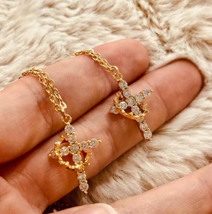 COLLAR DE CRUZ EN PLATA 925 CON CIRCONIA